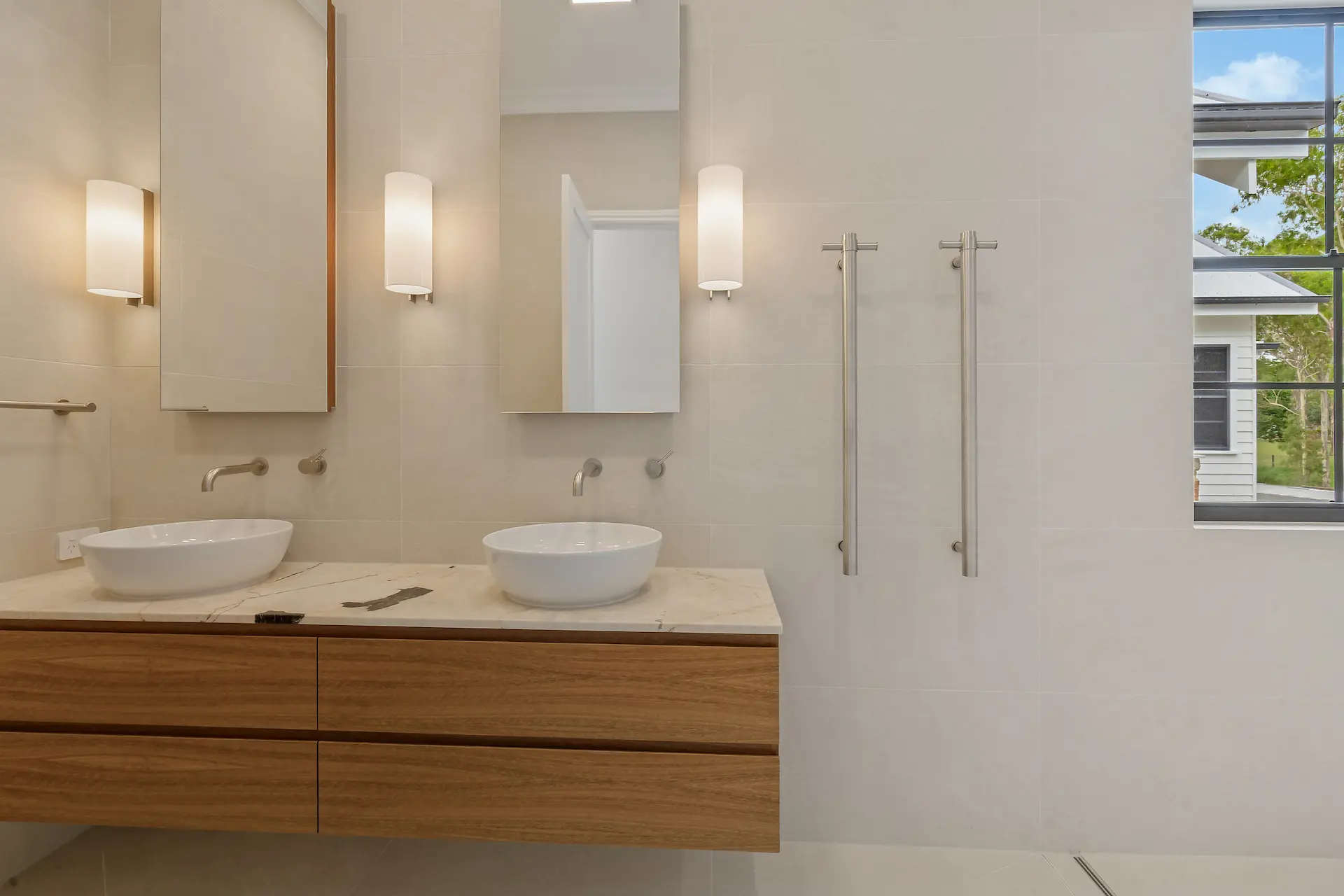 Bathroom-01