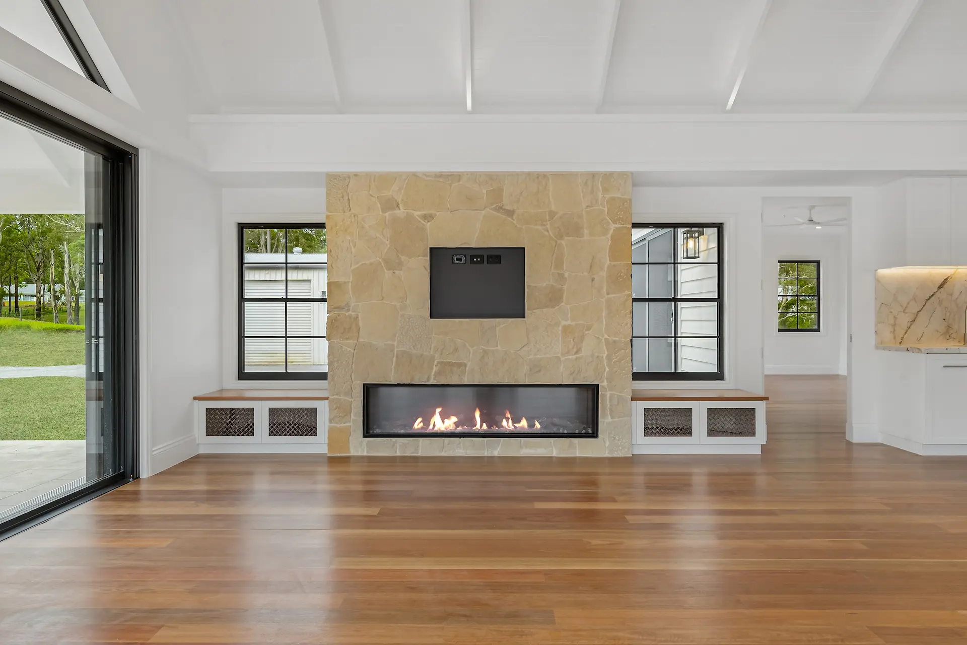 Living Room-02